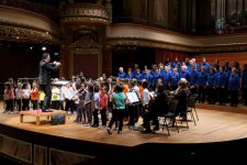 Victoria Hall avec orchestre et chœur d’enfants, mai 2017